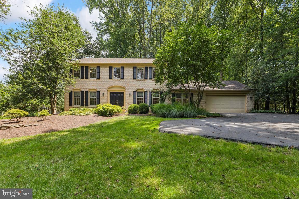 Property Photo: 2929 Leefield Drive VA 20171