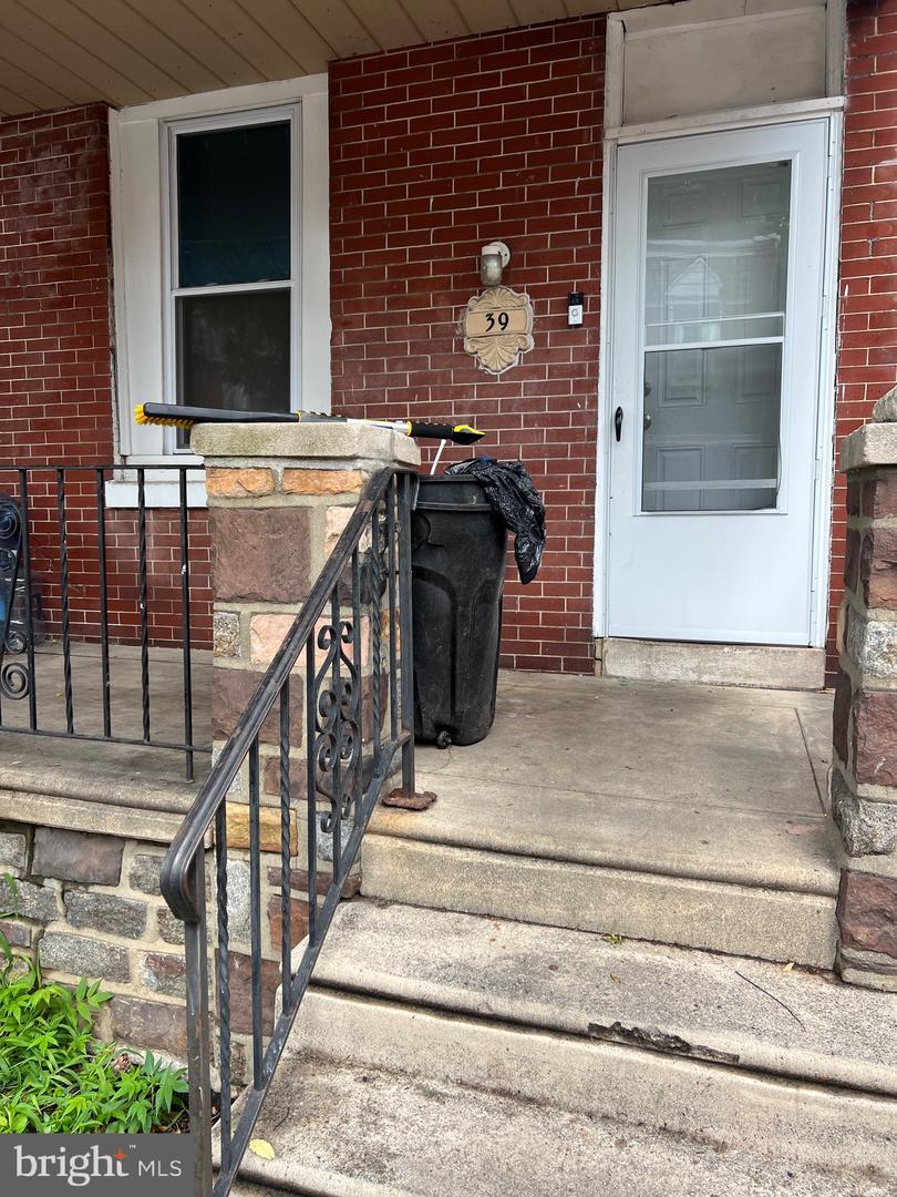 Property Photo:  39 W Wyneva Street  PA 19144 