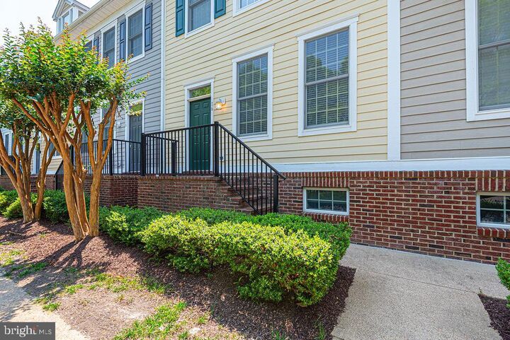 Property Photo: 16 Village Green Drive DE 19970