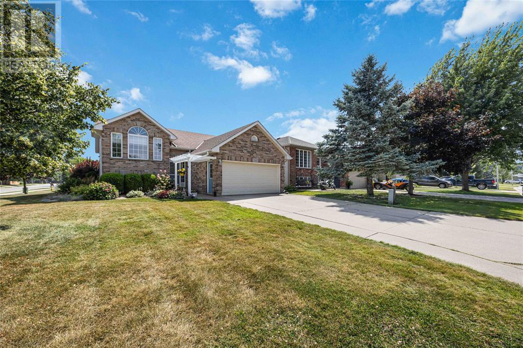 Photo de la propriété: 347 Parkside Drive ON N0N 1R0