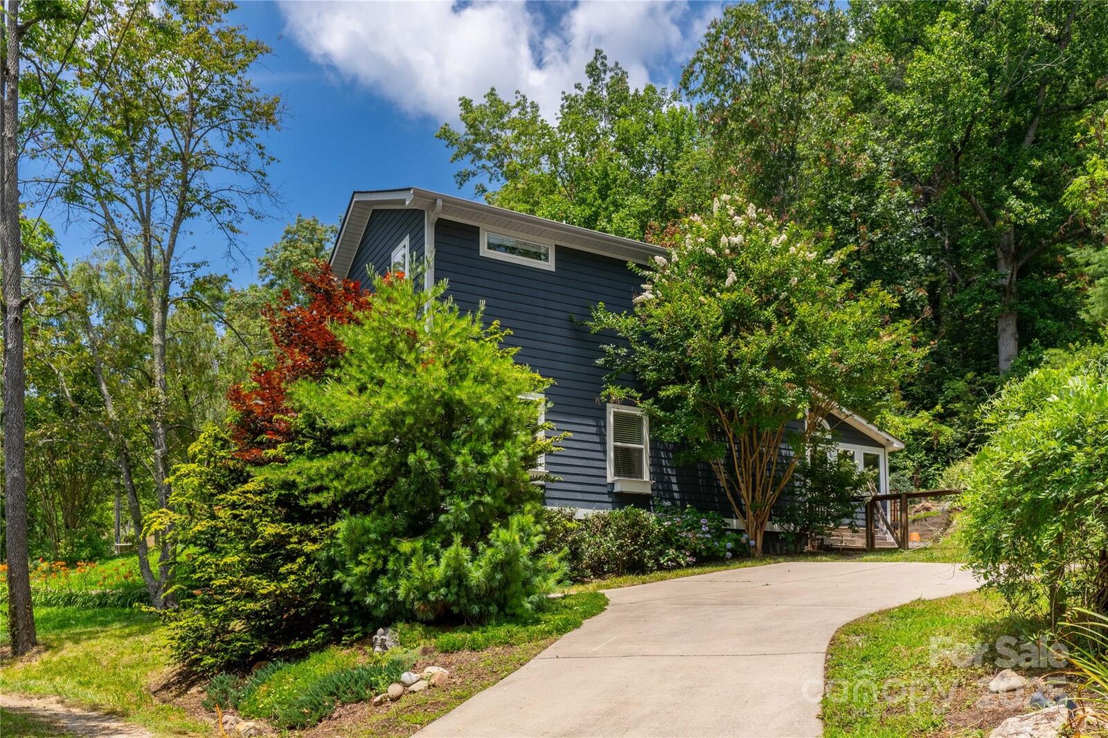 Property Photo: 5 Koenig Way NC 28804