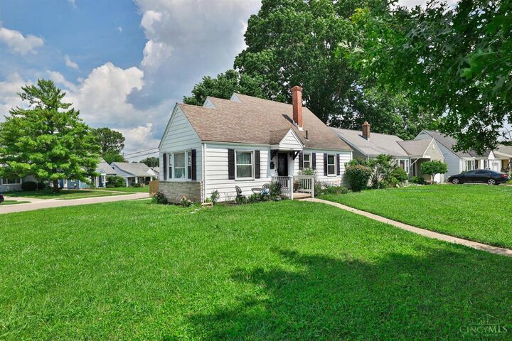 Property Photo:  1421 Helma Avenue  OH 45013 