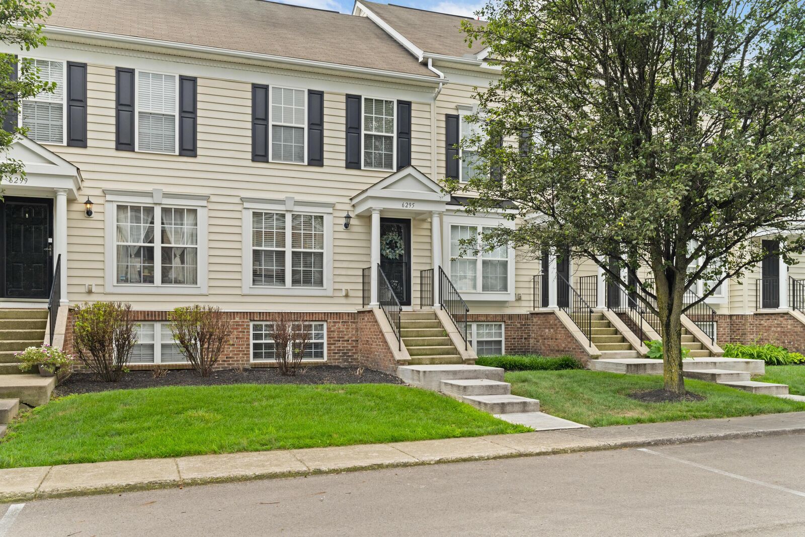 Property Photo: 6295 Hares Ear Drive OH 43230