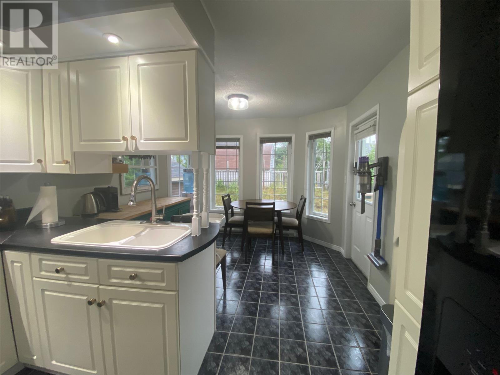 Property Photo:  17 Nina Crescent  NL A2N 3P9 