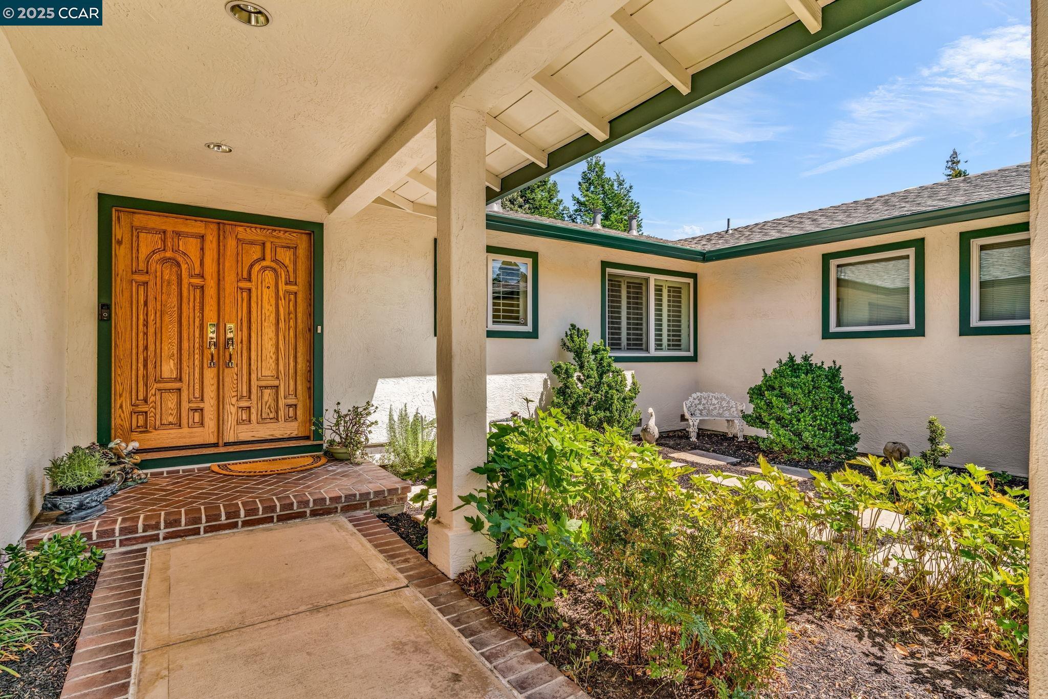 Property Photo:  2032 Vanderslice Ave  CA 94596 