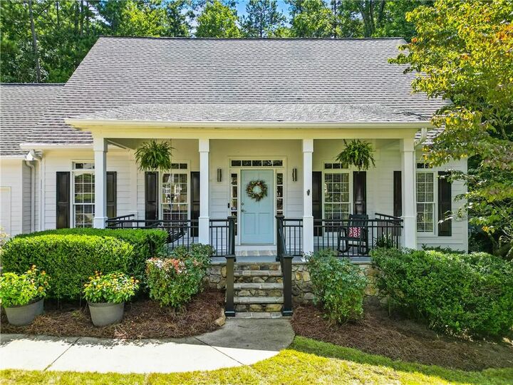 Property Photo: 870 Fairwood Pointe NW GA 30101