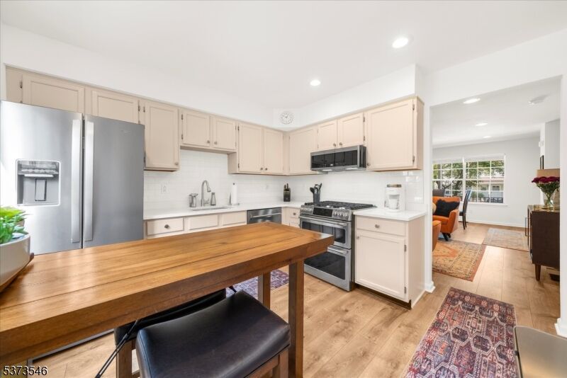 Property Photo: 1507 Cobblestone Ct NJ 08822