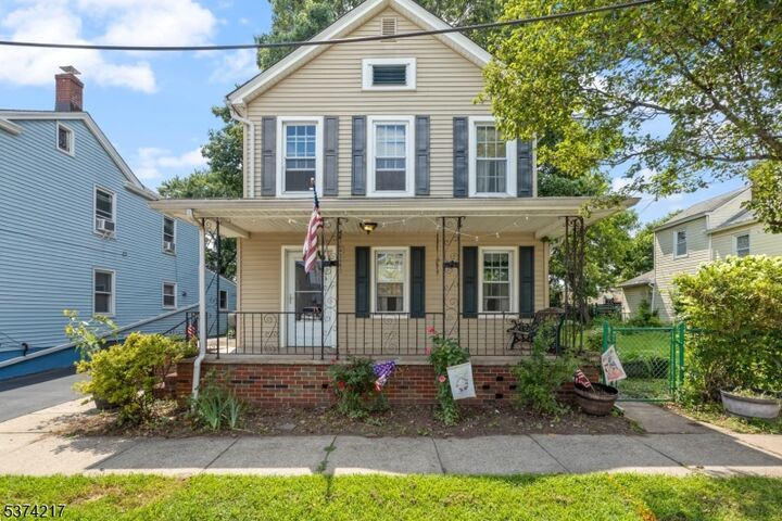 Property Photo:  10 Loomis St  NJ 08869 