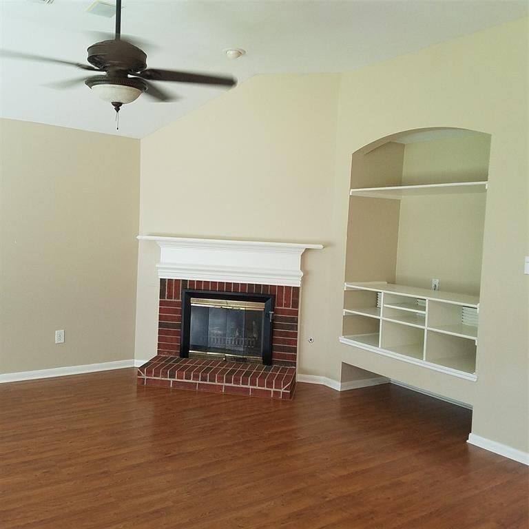Property Photo:  1938 Diamond Brook Drive  TX 77062 