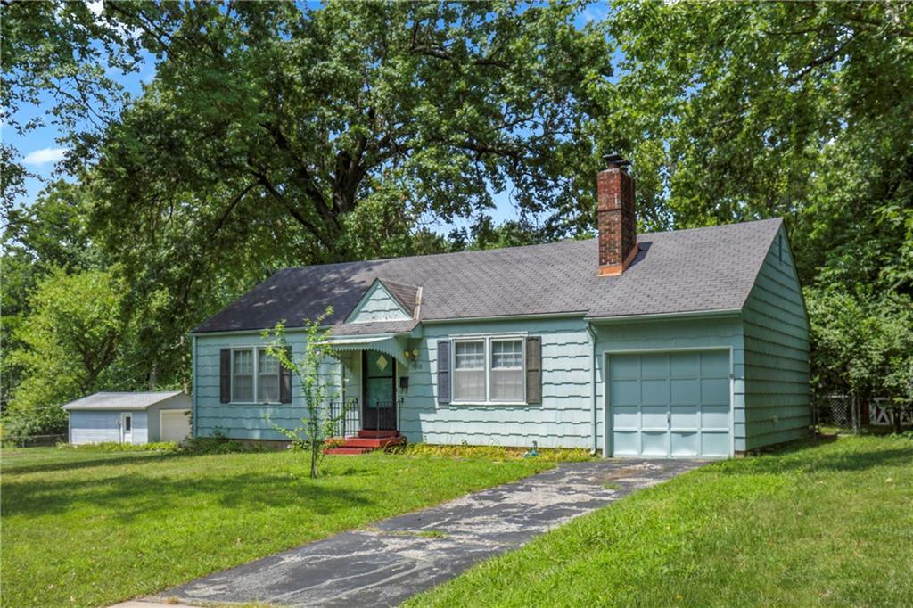 Property Photo:  5218 Juniper Drive  KS 66205 