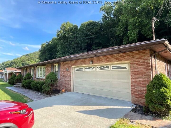 Property Photo:  4409 Chesterfield Avenue  WV 25304 