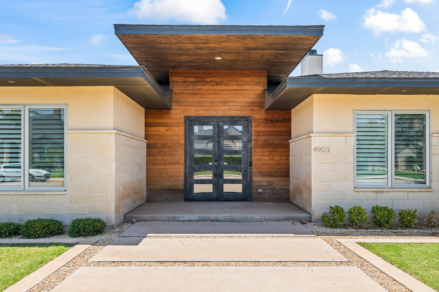Property Photo: 4903 109th Place TX 79424