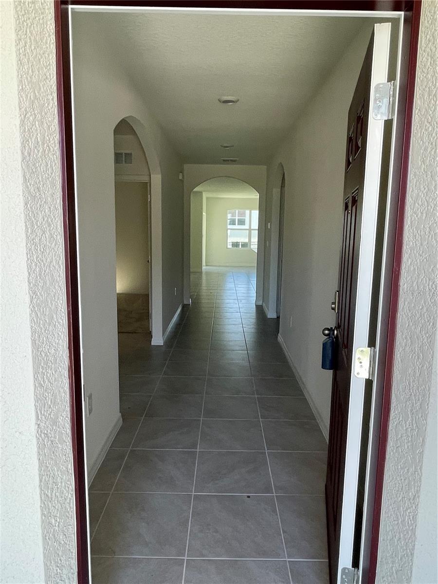 Property Photo: 2136 Silver Brook Way FL 33837