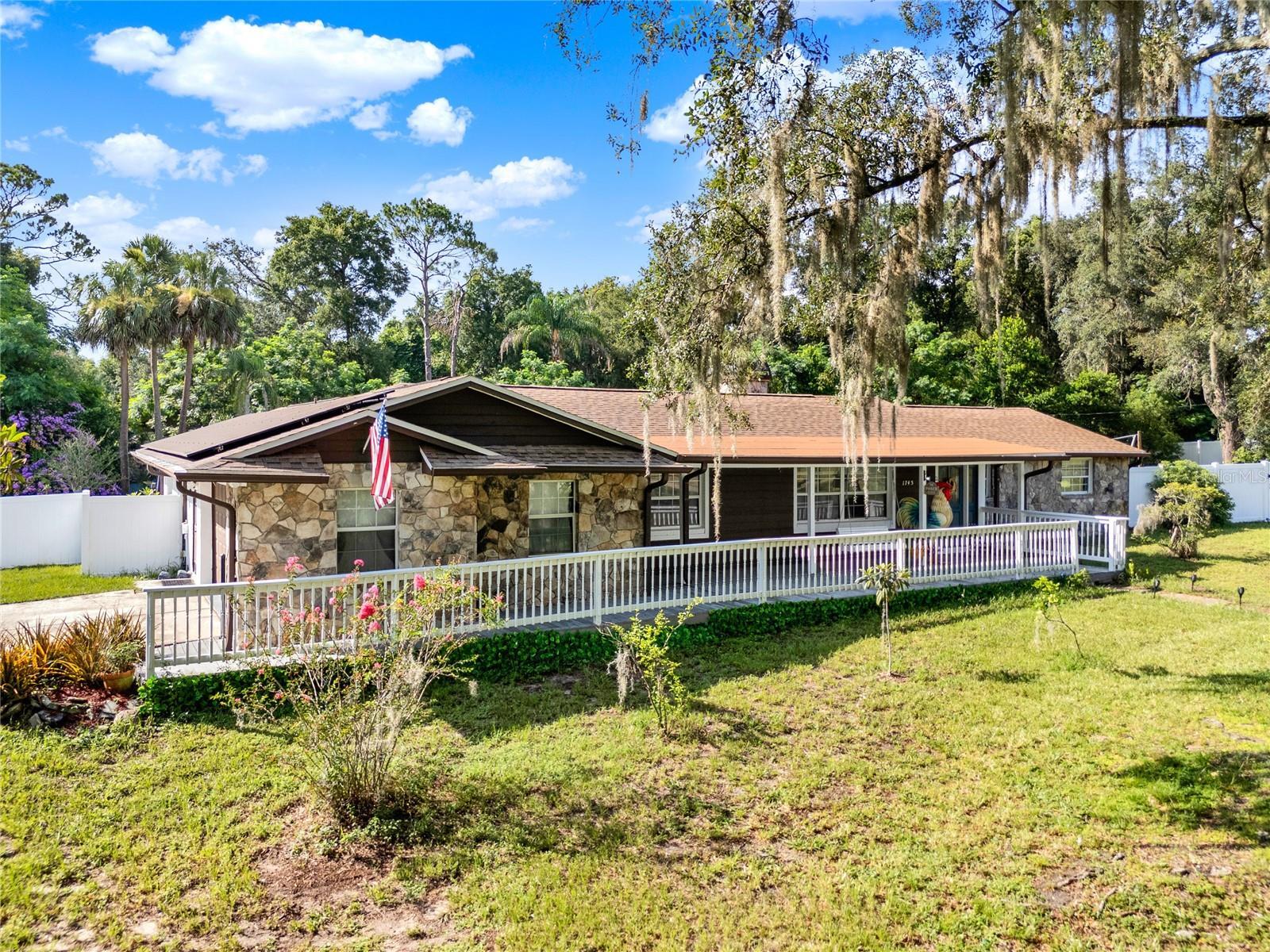 Property Photo:  1745 Yvonne Street  FL 32712 