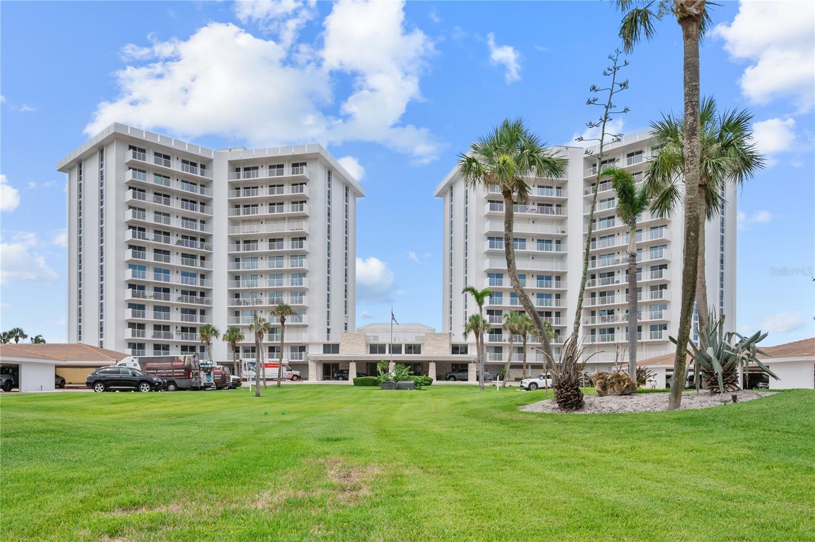 Property Photo: 2295 Gulf Of Mexico 54S FL 34228