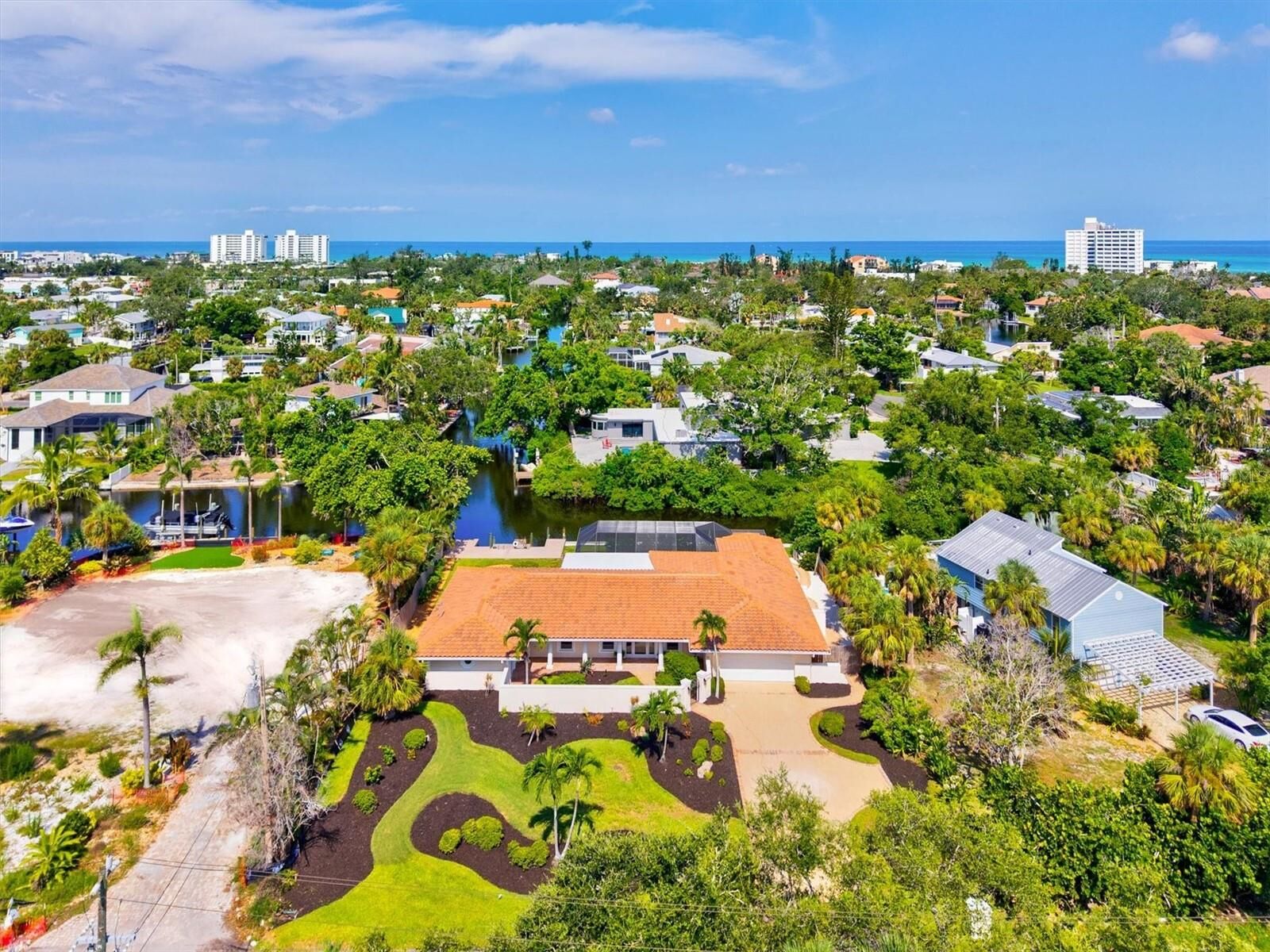 Property Photo: 5012 Higel Avenue FL 34242