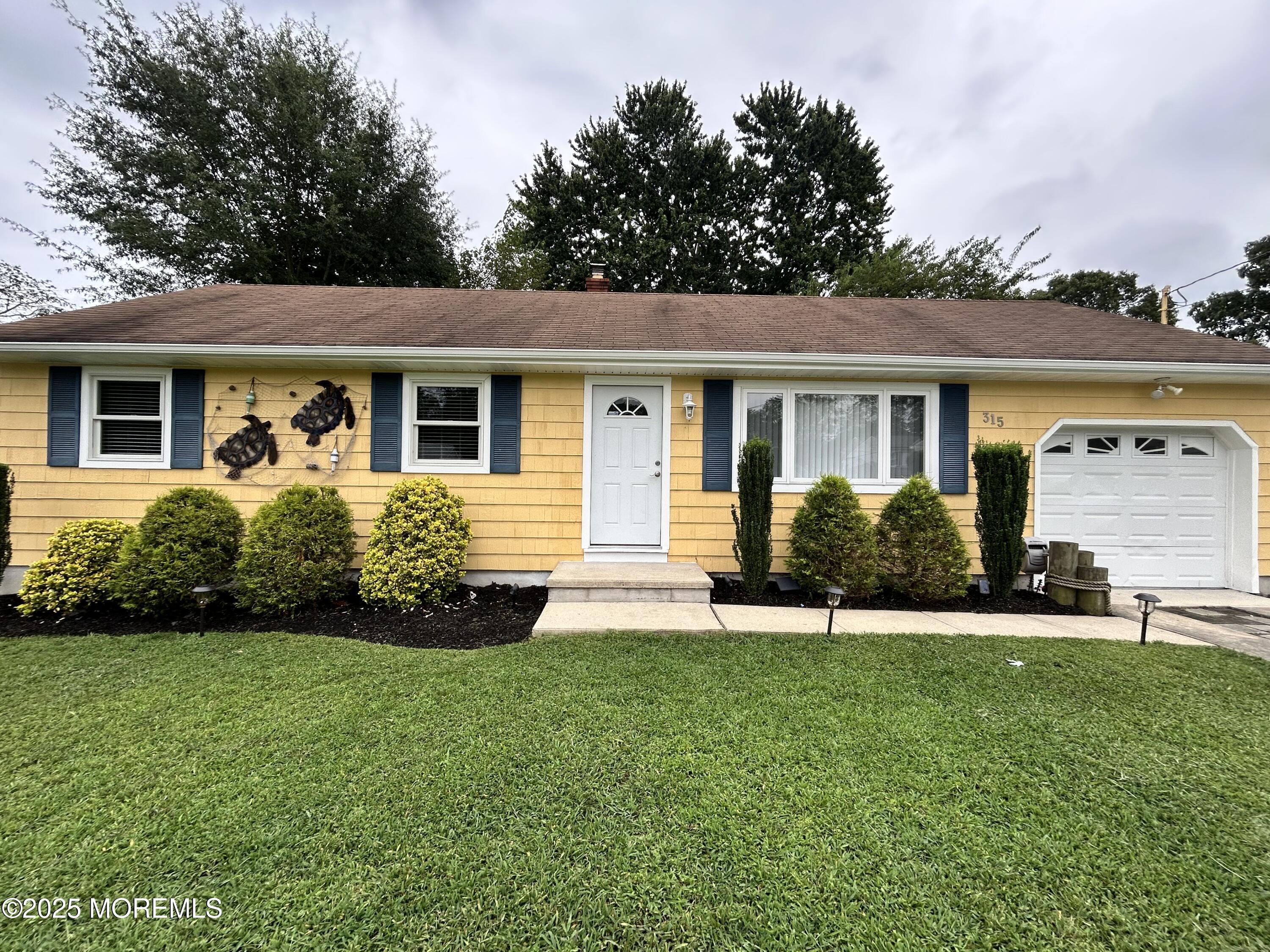 Property Photo: 315 Constitution Drive NJ 08731