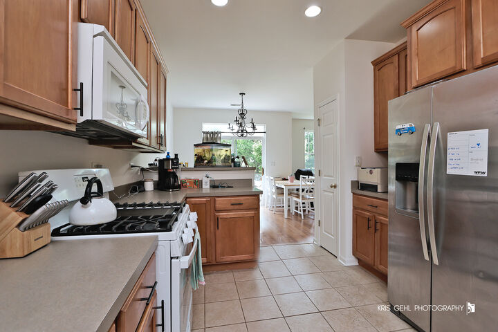 Property Photo: 2800 Cattail Court C IL 60084