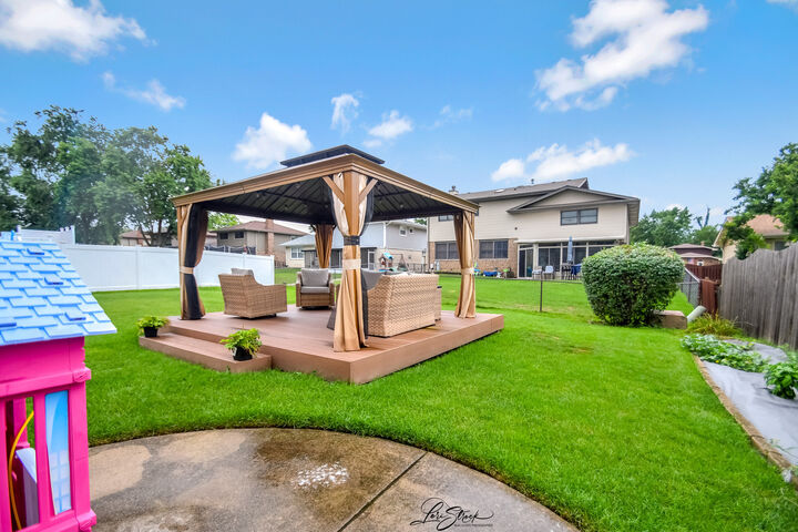 Property Photo: 15524 Pine Road IL 60452