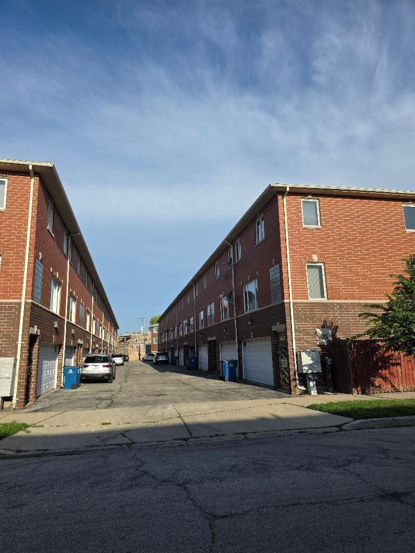 Property Photo: 3400 S Wolcott Avenue I IL 60608