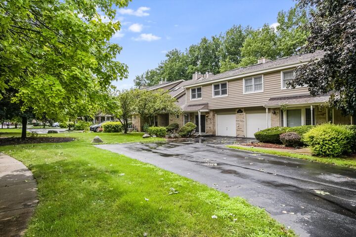 Property Photo:  1959 Lancaster Court 1  IL 60565 