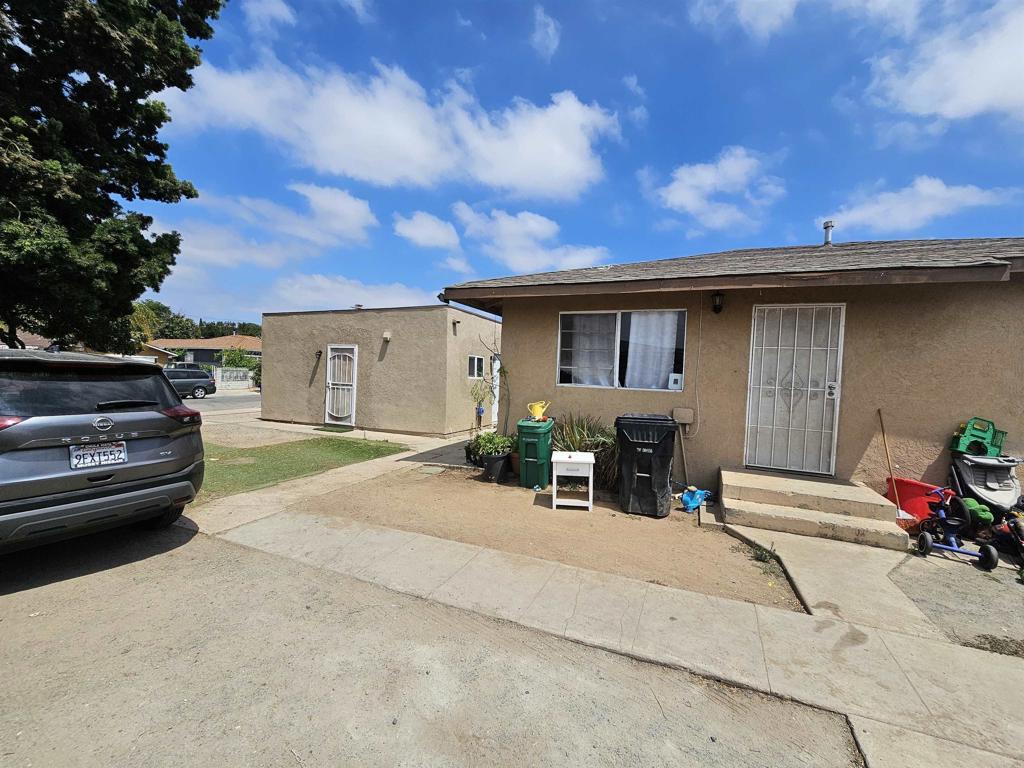 Property Photo: 641 43 Morrison Street CA 92102