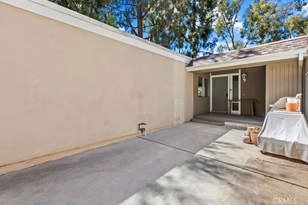 Property Photo: 22521 Caminito Costa 13 CA 92653