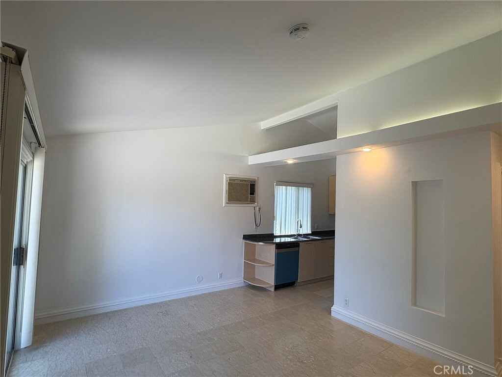 Property Photo: 4747 Orion Avenue D CA 91403