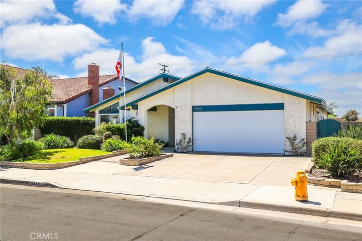 Property Photo:  9882 Hot Springs Drive  CA 92646 