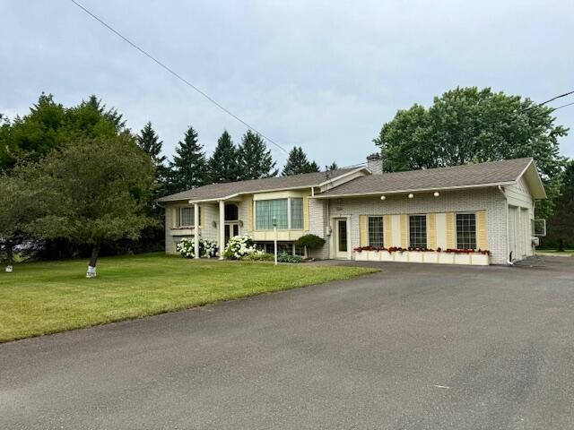Property Photo:  380 US Route 1  ME 04745 