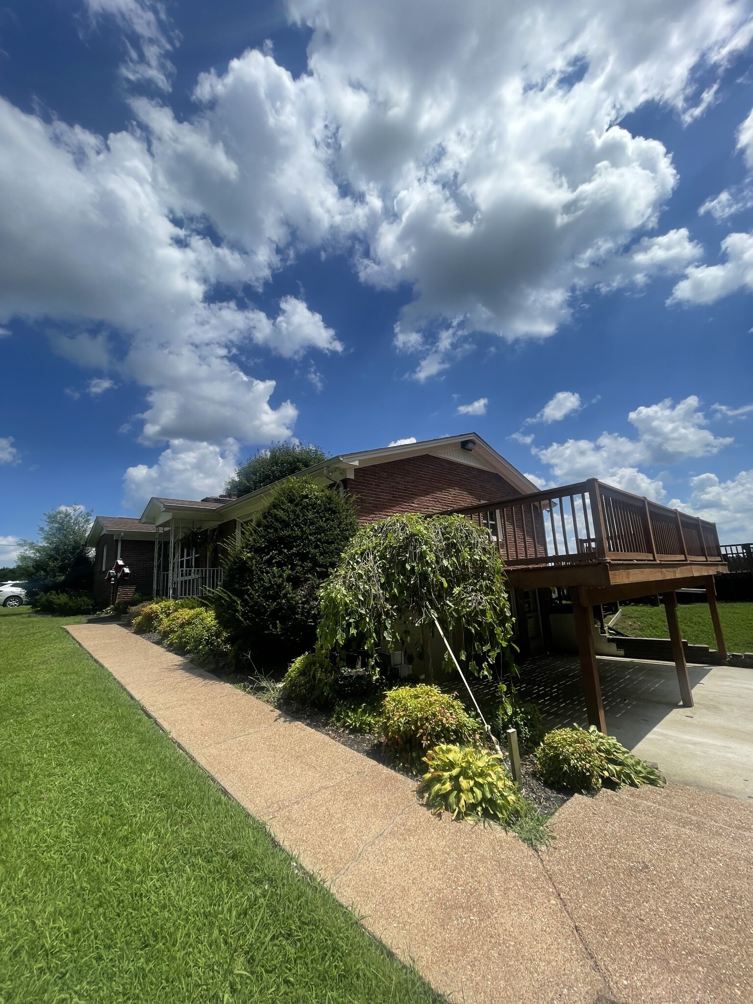 Property Photo: 20 Bedrock Rd S TN 38483