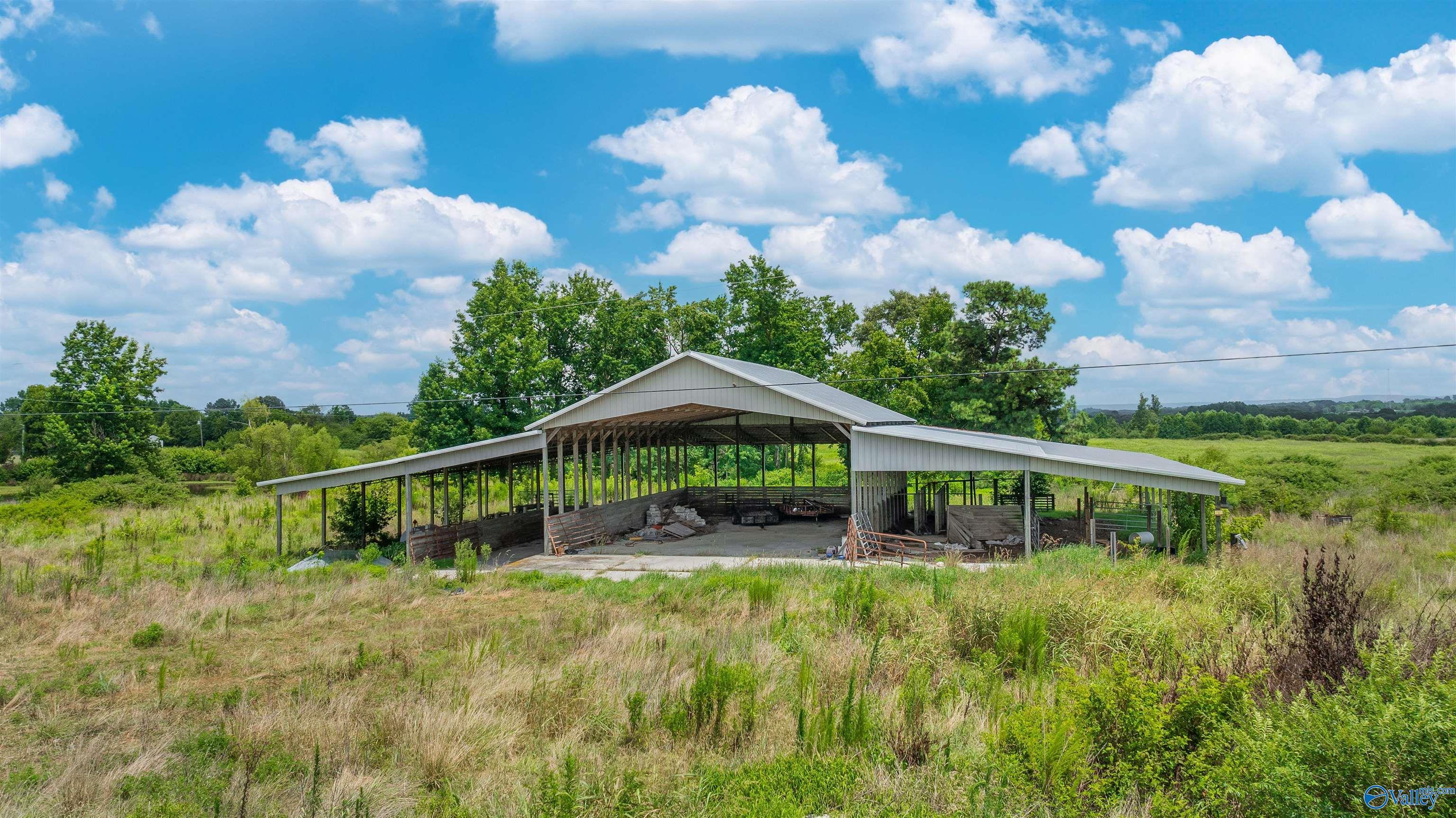 Property Photo: 2531 County Road 119 AL 35968