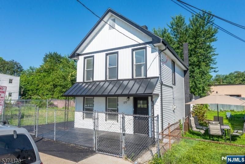 Property Photo:  177 Central Place  NJ 07050 
