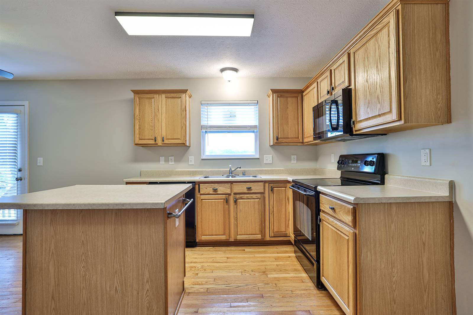 Property Photo: 7704 Falls Creek Way KY 41005