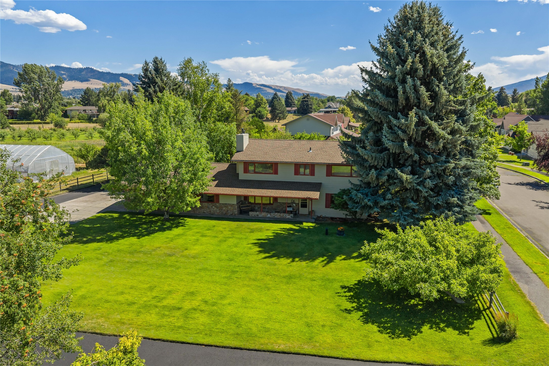 Property Photo: 1324 Pony Place MT 59804