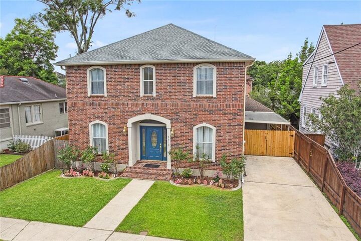 Property Photo: 5910 Milne Boulevard LA 70124