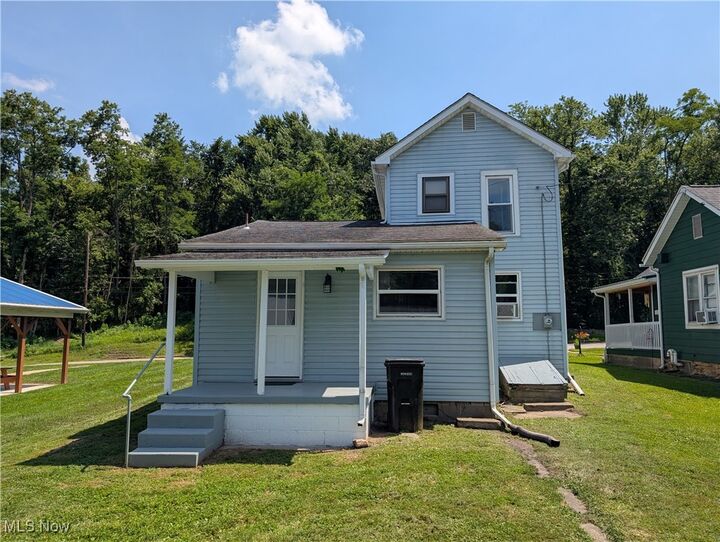 Property Photo: 1621 State Street OH 43701