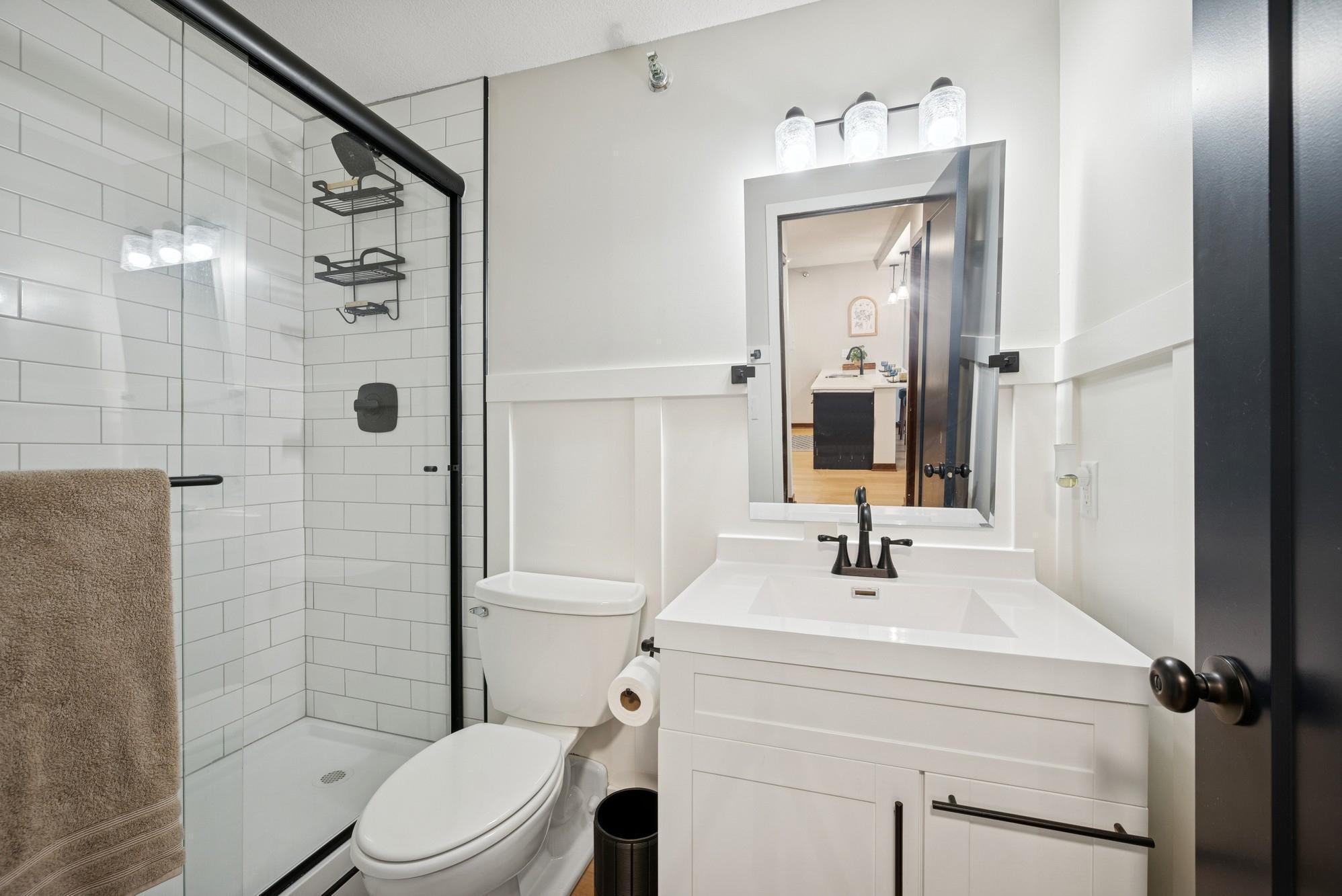 Property Photo: 433 S 7th Street 1919 MN 55415