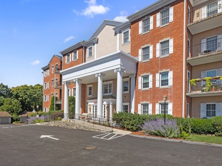 Property Photo:  70 Weatherly 306  MA 01970 