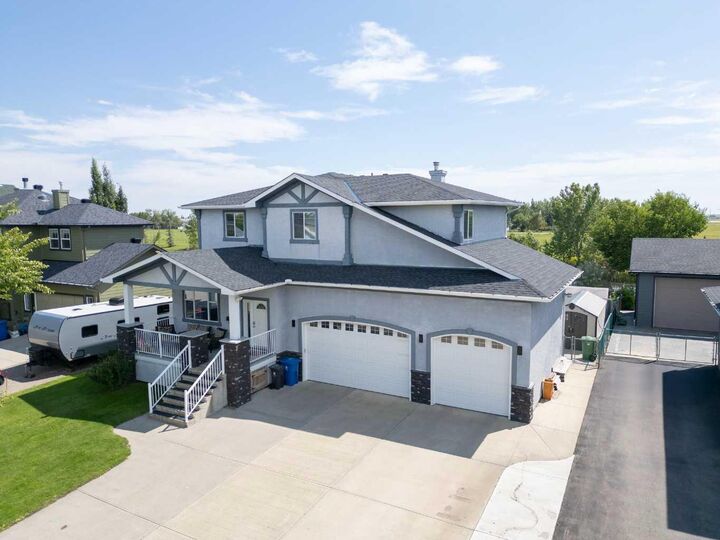 Property Photo: 41 Copeland Avenue AB T0J 1X2