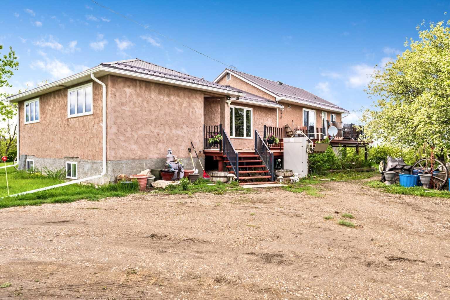 Photo de la propriété:  153059 Rg Rd 283 Road  AB T0L 1R0 