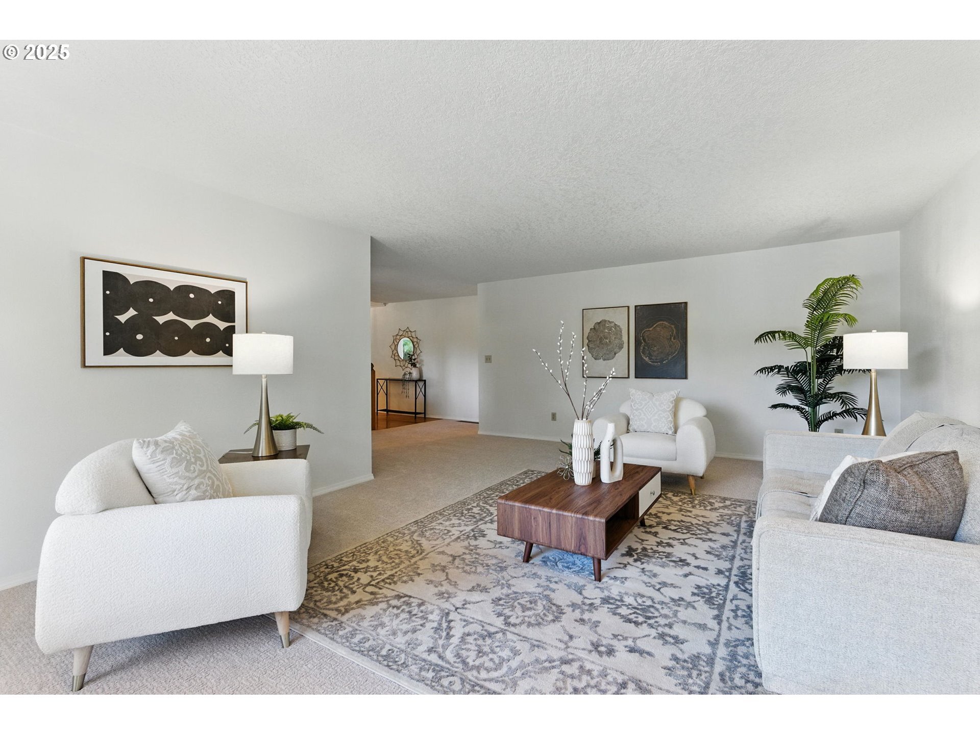 Property Photo: 2157 Wembley Pl OR 97034