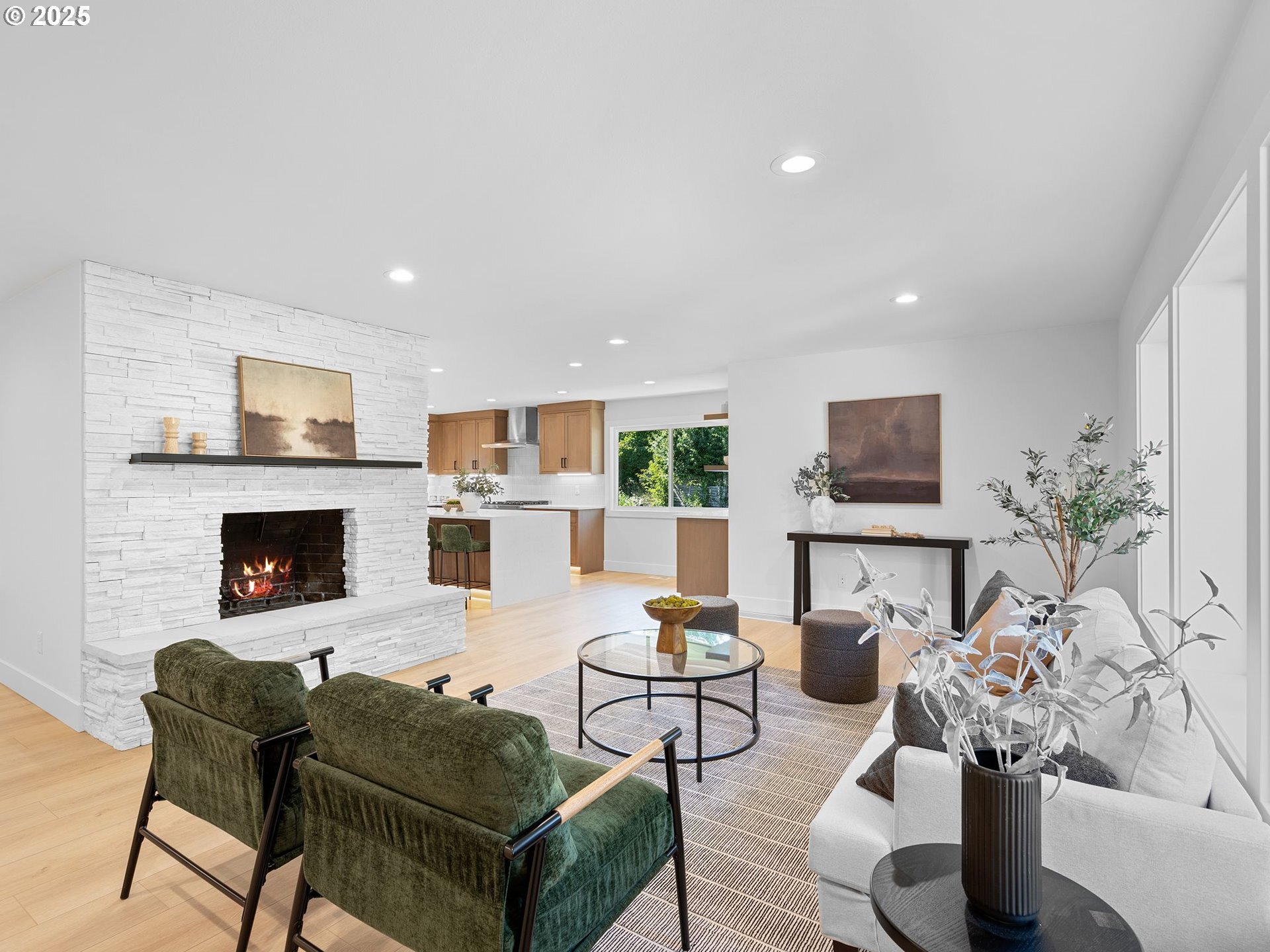 Property Photo: 7131 SW 12th Ave OR 97219