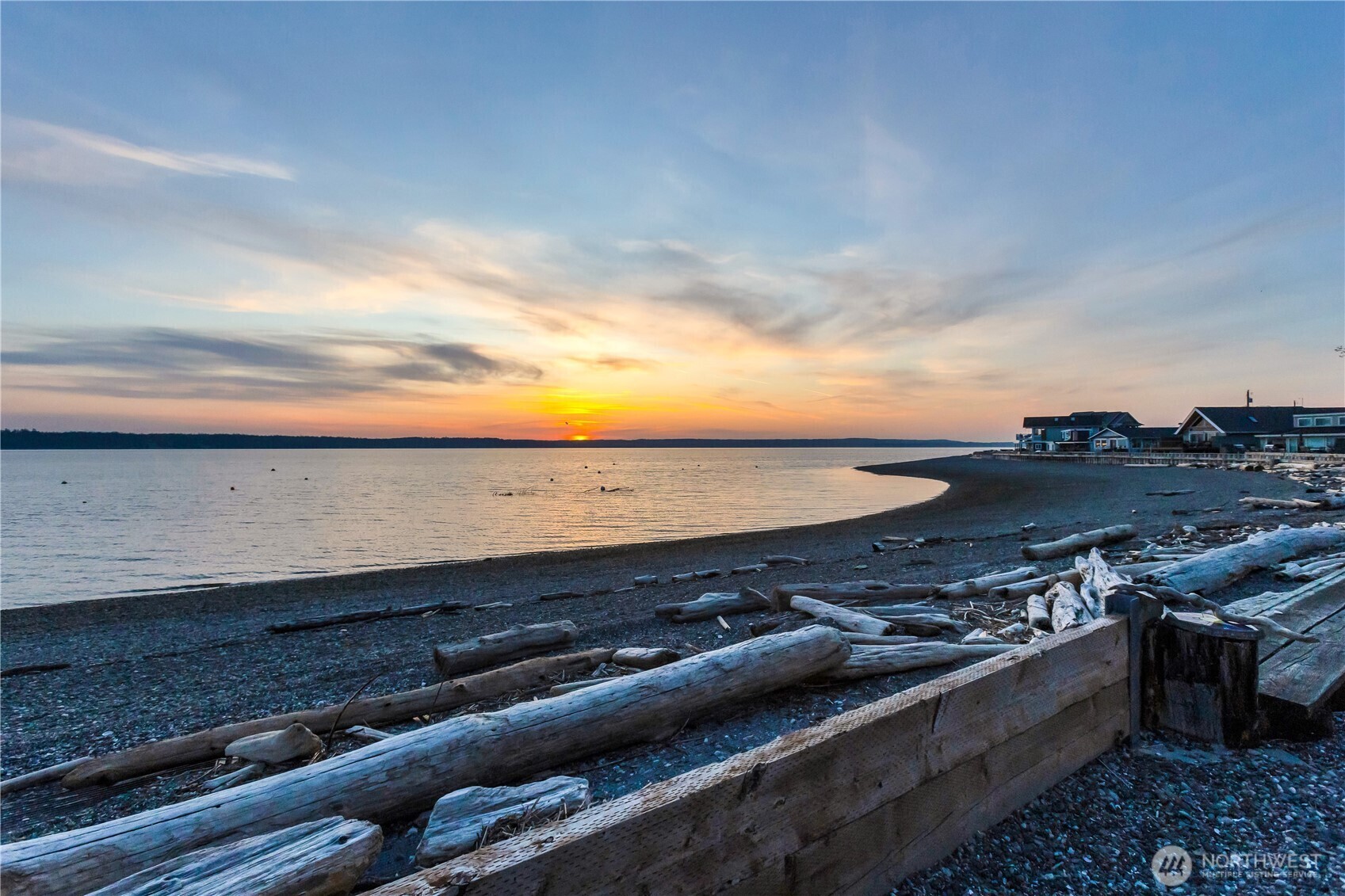 Property Photo: 14207 Evergreen Way WA 98292