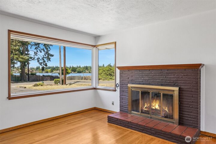 Property Photo:  15602  12th Avenue SW  WA 98166 