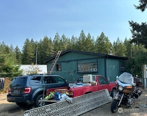 Property Photo:  70 E Little Bear Lane  WA 98584 