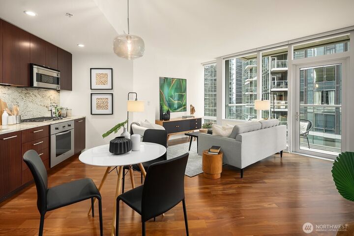 500  106th Avenue NE 1009  Bellevue WA 98004 photo