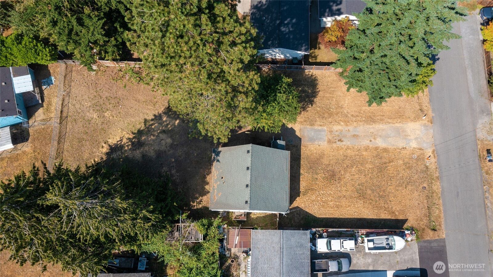 Property Photo:  6430  Elliott Way  WA 98203 