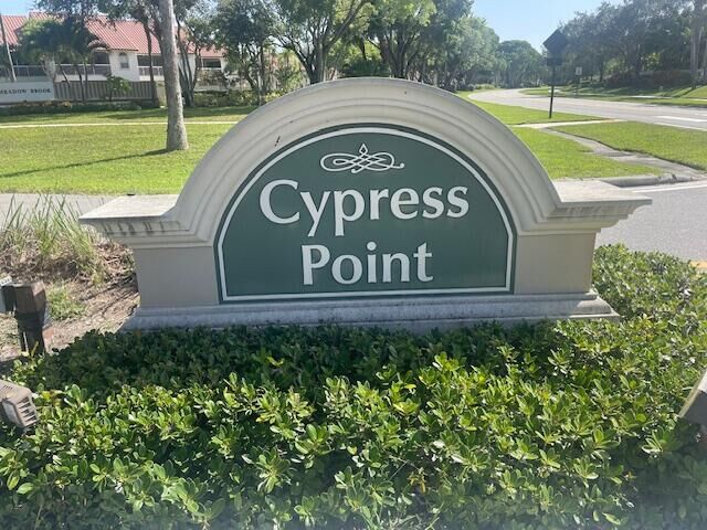 Property Photo:  255 Cypress Point Drive  FL 33418 
