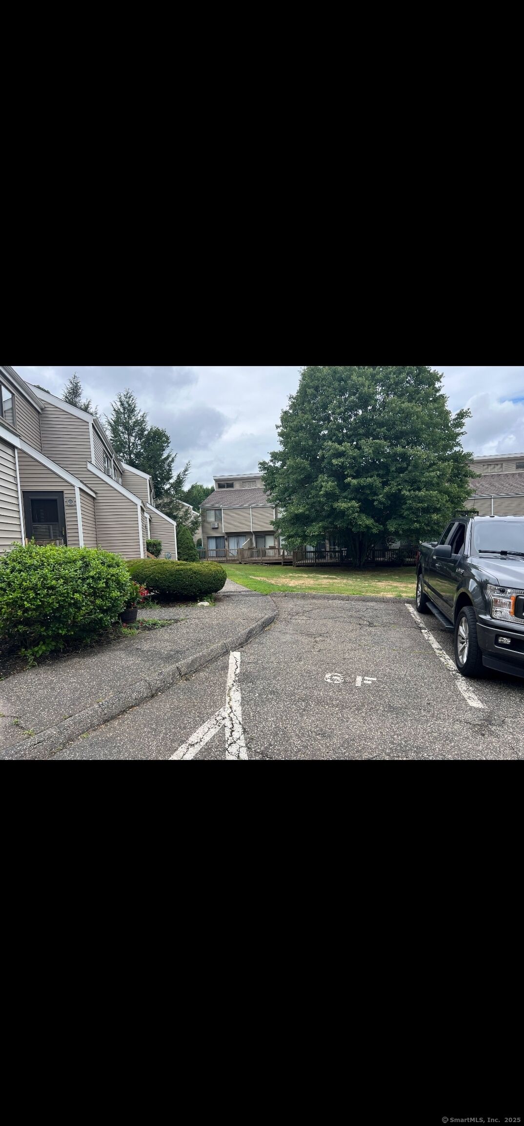 Property Photo: 51 Brook Street Apt 6A CT 06770